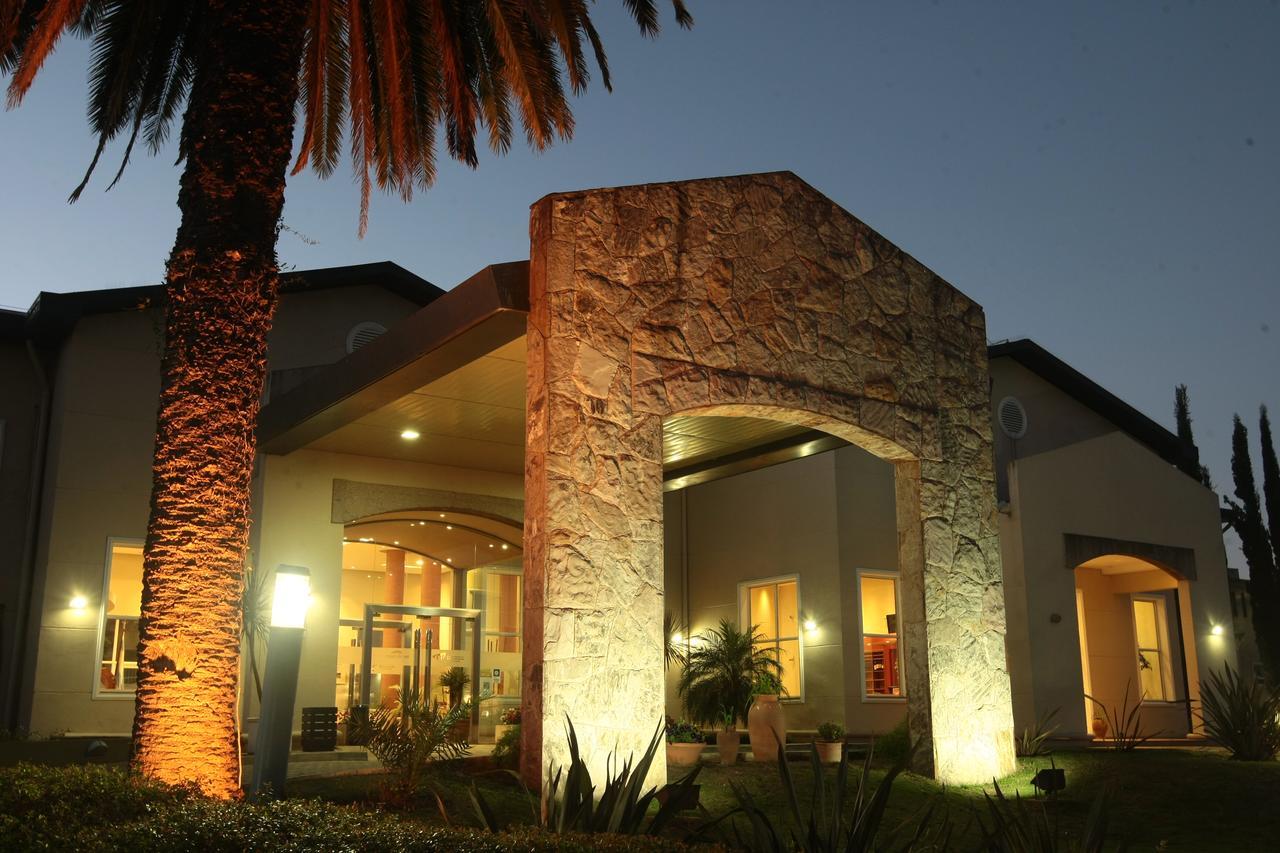 Howard Johnson Y Casino Hotel